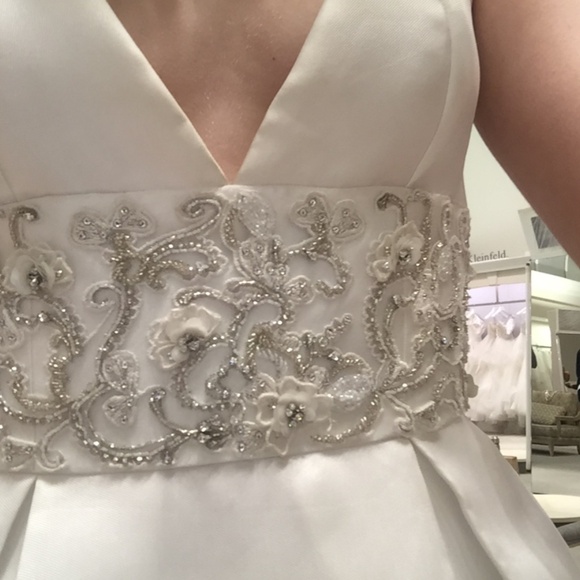 Never worn Size 4 Blue Willow wedding gown - Picture 2 of 2